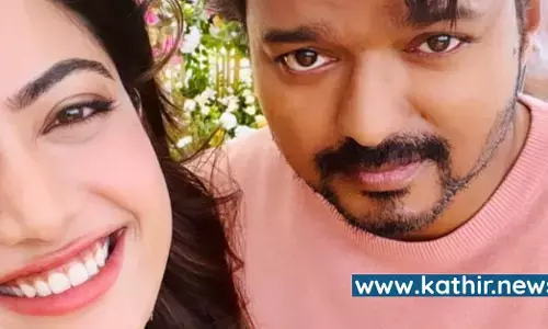 திடீரென ஒரு வாரம் நிறுத்தப்பட்ட வாரிசு படப்பிடிப்பு, சென்னை திரும்பிய விஜய் - காரணம் என்ன? திடீரென ஒரு வாரம் நிறுத்தப்பட்ட வாரிசு படப்பிடிப்பு, சென்னை திரும்பிய விஜய் - காரணம் என்ன?