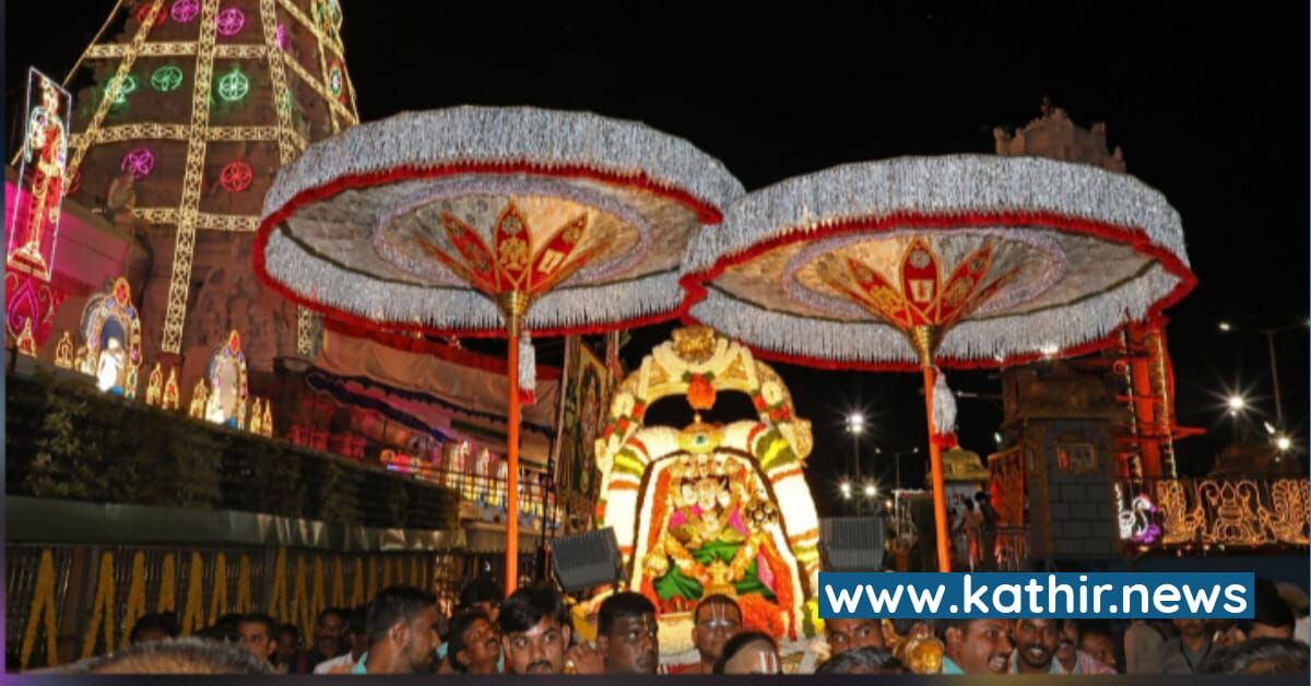 திருமலை திருப்பதியில் களைகட்டும் பிரமோற்சவம் - கோடி ஏற்றத்துடன், பக்தர்கள் அலைமோத துவங்கியது