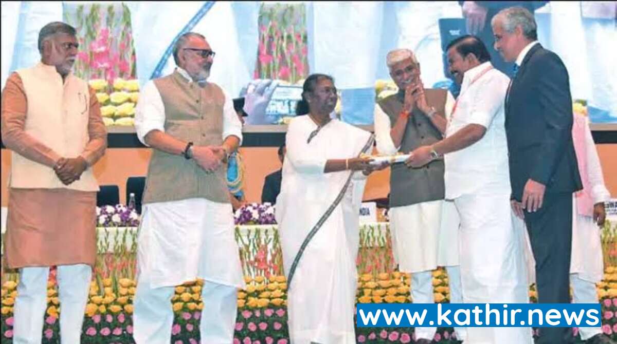 ஜல்ஜீவன் திட்டத்தின் கீழ் கிராமப்புற வீடுகளுக்கு குடிநீர் இணைப்பு வழங்கியதில் தமிழகம் முதலிடம்