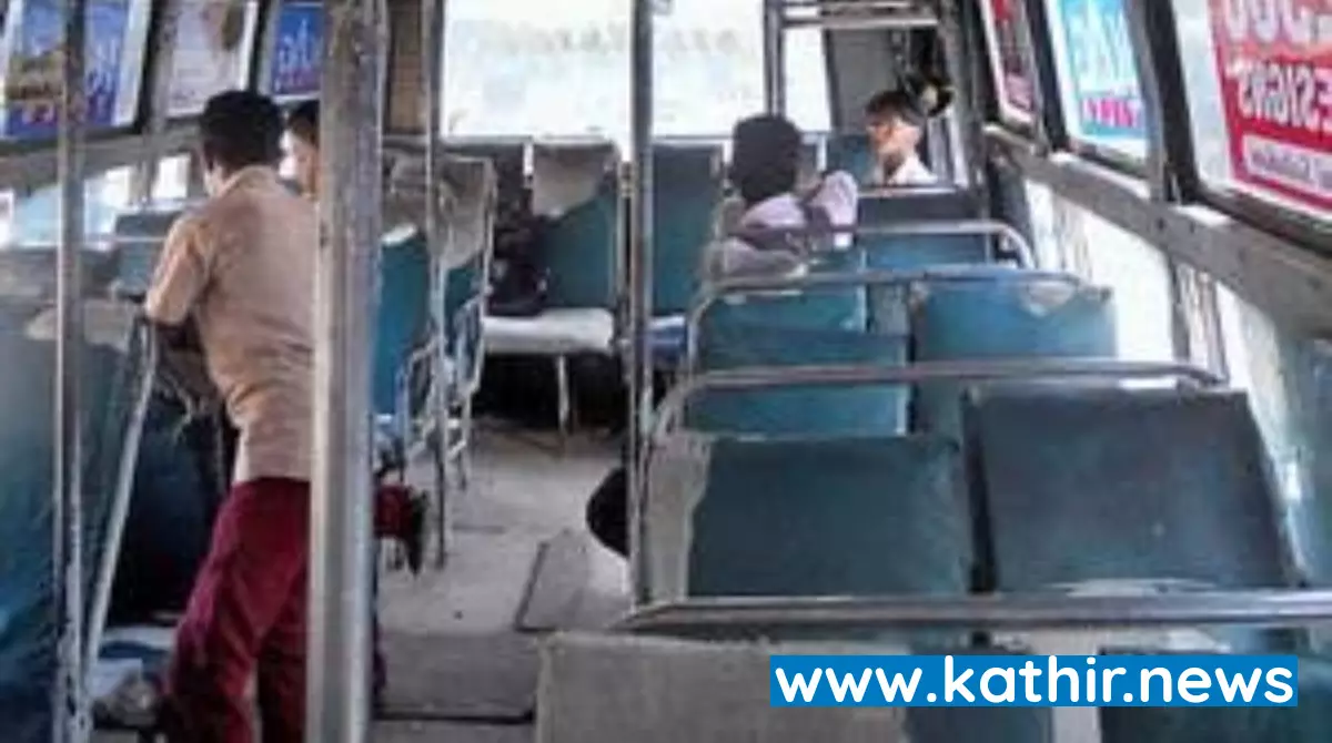 மோசமான நிலையில் அரசு பேருந்துகள் - பேருந்தில் பயணத்தின்போது தூக்கி வீசப்பட்ட ரேஷன் கடை ஊழியர் மோசமான நிலையில் அரசு பேருந்துகள் - பேருந்தில் பயணத்தின்போது தூக்கி வீசப்பட்ட ரேஷன் கடை ஊழியர்