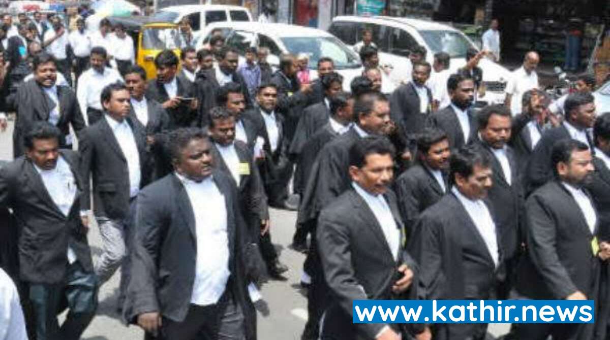 தமிழ்நாடு மக்கள் தொகையை ஒப்பிடும்போது ஒரு சதவீதம் கூட வக்கீல்கள் இல்லை - அதிர்ச்சி தரும் தகவல்