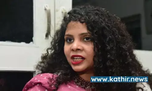 அறக்கட்டளை பெயரில் மக்களிடம் பணம் வசூலித்து மோசடி - பெண் பத்திரிகையாளரின் ரூ.1.77 கோடி முடக்கம்! அறக்கட்டளை பெயரில் மக்களிடம் பணம் வசூலித்து மோசடி - பெண் பத்திரிகையாளரின் ரூ.1.77 கோடி முடக்கம்!