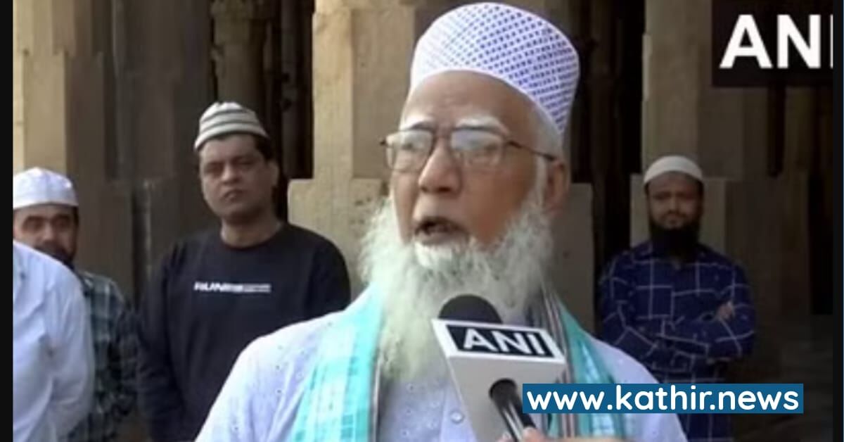 இஸ்லாமிய பெண்களுக்கு குறிப்பிட்ட எல்லை உண்டு, எல்லார் முன்னிலையிலும் அவர்கள் வரக்கூடாது - பெண்களுக்கு முட்டுக்கட்டை போடும் இஸ்லாமிய மதகுரு