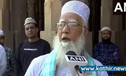 இஸ்லாமிய பெண்களுக்கு குறிப்பிட்ட எல்லை உண்டு, எல்லார் முன்னிலையிலும் அவர்கள் வரக்கூடாது - பெண்களுக்கு முட்டுக்கட்டை போடும் இஸ்லாமிய மதகுரு