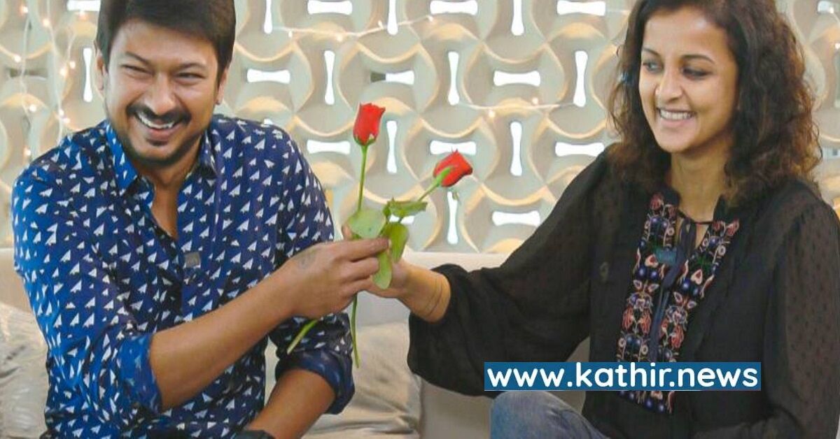 உதயநிதி விளையாட்டுதுறை அமைச்சர்: மனைவி விளையாட்டு நிறுவன இயக்குனர் - எங்கே இடிக்குதோ?