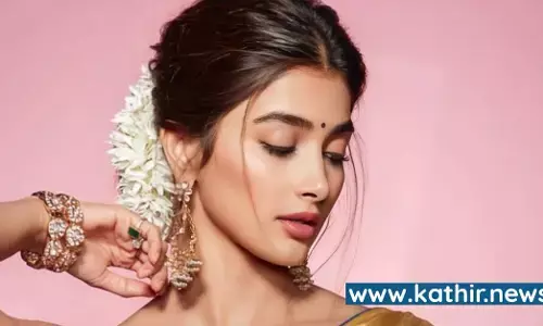 பணத்தை மட்டும் குறியாக வைத்து நடிக்கிறேனா - கோபப்பட்ட பூஜா ஹெக்டே பணத்தை மட்டும் குறியாக வைத்து நடிக்கிறேனா - கோபப்பட்ட பூஜா ஹெக்டே