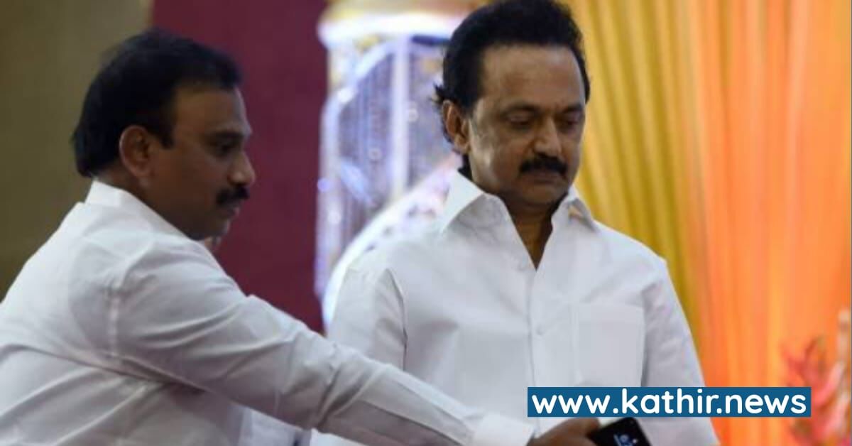 'இந்திய துணை கண்டத்திலேயே எங்கள் முதல்வரால்தான் முடியும் தெரியுமா?' - ஸ்டாலினை புகழ்வதுபோல் வம்பில் மாட்டிவிட்ட ஆ.ராசா