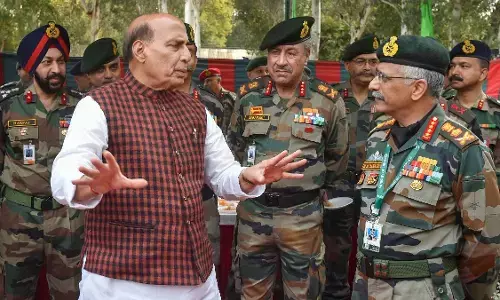 பாதுகாப்பு உற்பத்தியில் உலக நாடுகளை பந்தாடும் இந்தியா -  ஆயுதங்கள் ஏற்றுமதி செய்யும் நாடாக உருவெடுக்கிறது!