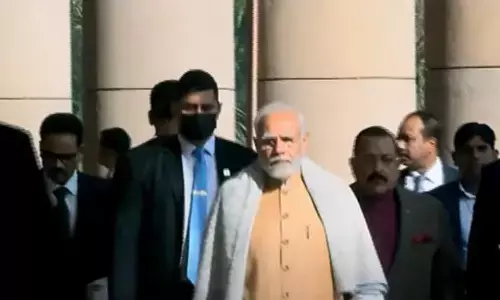 நாடாளுமன்றத்தில் மத்திய அமைச்சரவை கூட்டம் தொடங்கியது! நாடாளுமன்றத்தில் மத்திய அமைச்சரவை கூட்டம் தொடங்கியது!