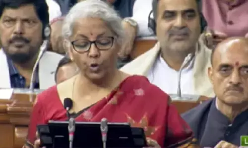 நிதியமைச்சர் சீதாராமன் உரையுடன் தொடங்கியது 2023-24 பட்ஜெட்! நிதியமைச்சர் சீதாராமன் உரையுடன் தொடங்கியது 2023-24 பட்ஜெட்!