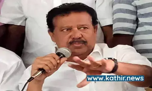 நான் எப்பவுமே இரட்டை இலைதான் - பாட்டி சொன்ன பதிலை கேட்டு ஆடிப்போன திமுக அமைச்சர்!