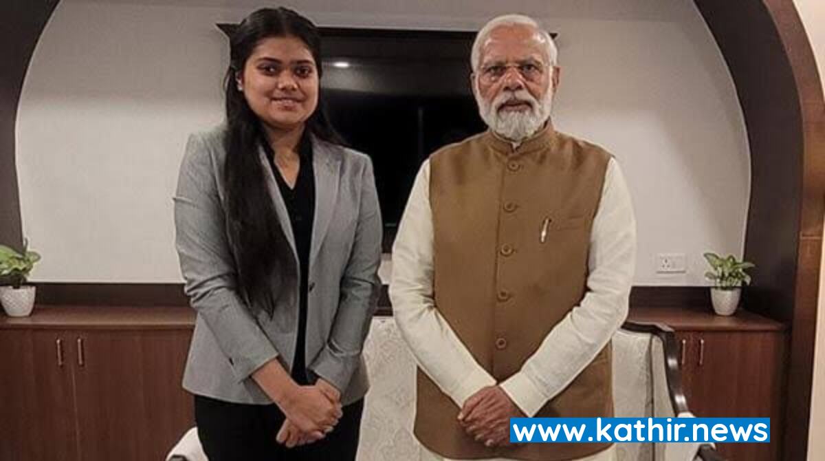 சோதனையை சாதனையாக மாற்றிய 15 வயது மாணவி - பிரதமர் மோடியை சந்தித்தது உத்வேகம் தந்ததாக தகவல்!
