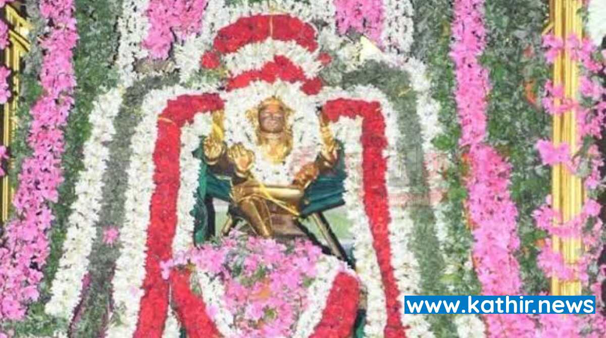 ஏப்ரல் 22 ஆம் தேதி குரு பெயர்ச்சி விழா - ஆலங்குடி ஆபத்சகாயேஸ்வரர் கோவிலில் லட்சார்ச்சனை விழா தொடக்கம்