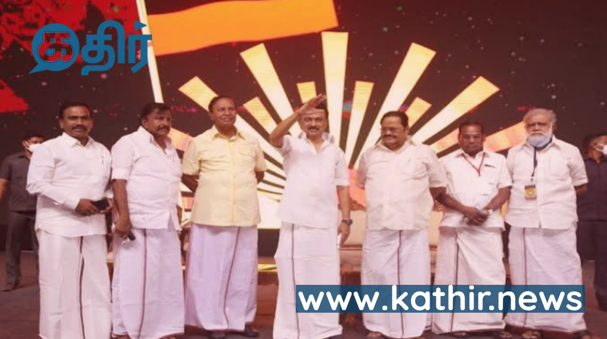 திமுகவை படுத்தும் தோல்வி பயம் - 100 பேருக்கு ஒரு ஆள் என திமுக போடும் 'அந்த' செட்டில்மெண்ட் கணக்கு