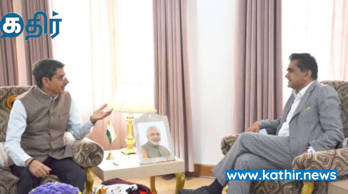 டெல்லியில் நிதி ஆயோக் தலைமை செயல் அதிகாரியுடன் கவர்னர் சந்திப்பு