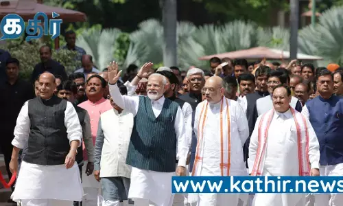 4000 சட்டங்களை இயற்றிய பழைய பாராளுமன்ற கட்டடம்: நினைவுகளை சுமக்கும் வரலாற்று சின்னம் - ஓர் அலசல்! 4000 சட்டங்களை இயற்றிய பழைய பாராளுமன்ற கட்டடம்: நினைவுகளை சுமக்கும் வரலாற்று சின்னம் - ஓர் அலசல்!