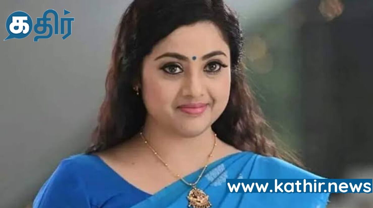 வலைதளத்தில் வைரலான மீனா நடிக்கும் புதிய படத்தின் தோற்றம்!