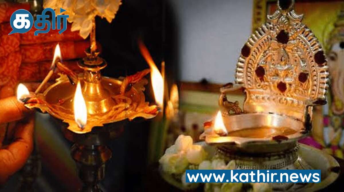 வீட்டில் விளக்கேற்றும் போது பெண்கள் செய்யக்கூடாதவை!