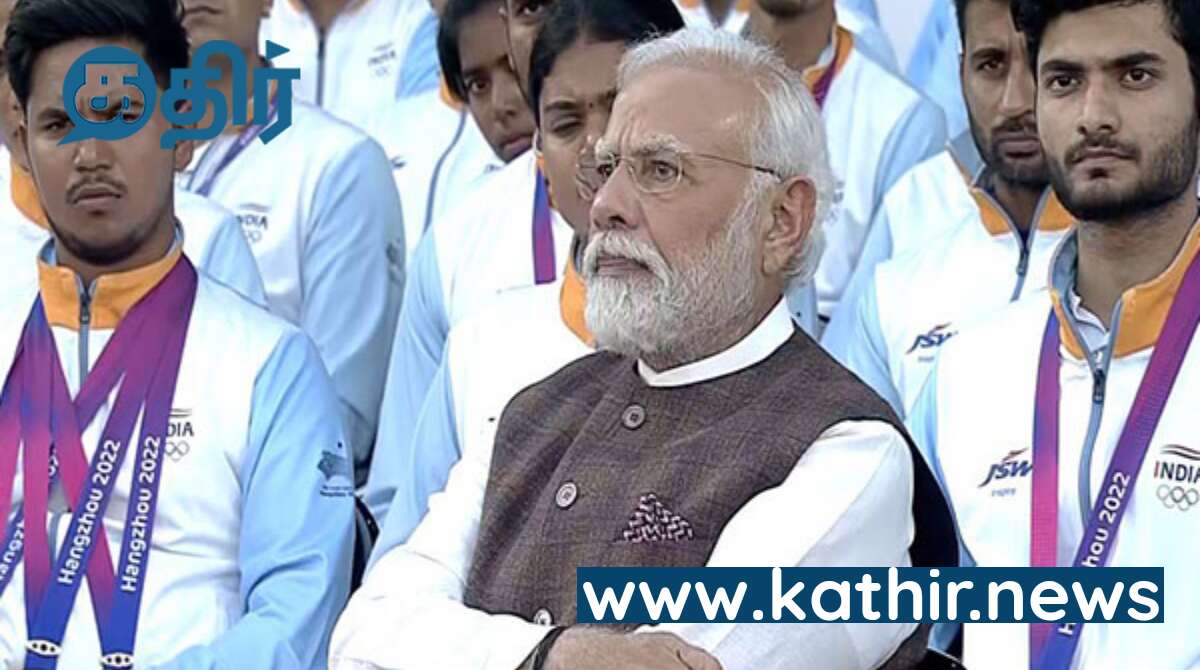 கிடைக்கும் கேப்பில் எல்லாம் ஆப்பு வைக்குறாரே...? பிரதமர் மோடியால் கதறும் பிரிவினைவாதிகள்...!