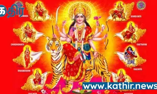 நவராத்திரியில் கொலு வைக்காதவர்கள் எப்படி வழிபடலாம்? நவராத்திரியில் கொலு வைக்காதவர்கள் எப்படி வழிபடலாம்?