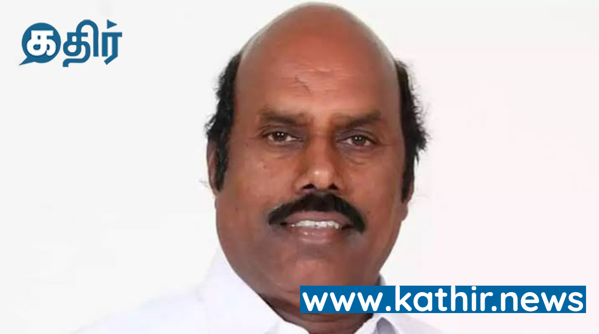 தொடர்ந்து ஐடி ரெய்டில் சிக்கும் கோடிக்கணக்கான ரூபாய் நோட்டுகள்! பதட்டத்தில் எ.வ. வேலு!