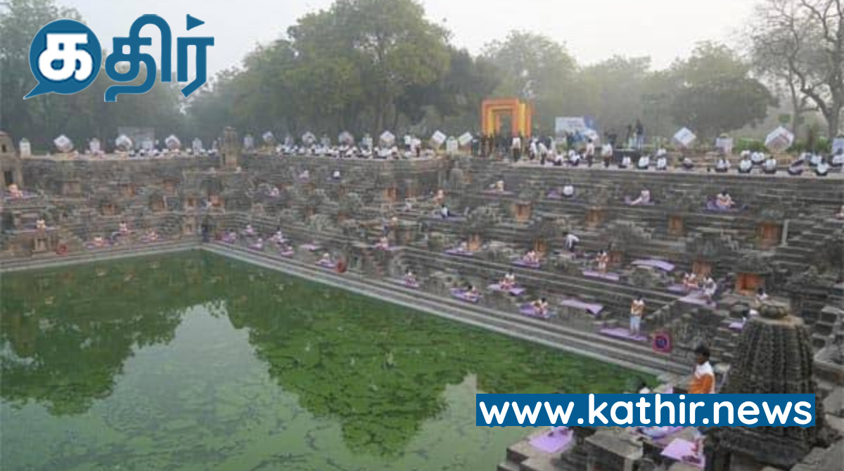 குஜராத்தில் ஒரே நேரத்தில் 108 இடங்களில் சூரிய நமஸ்காரம் செய்து கின்னஸ் சாதனை !