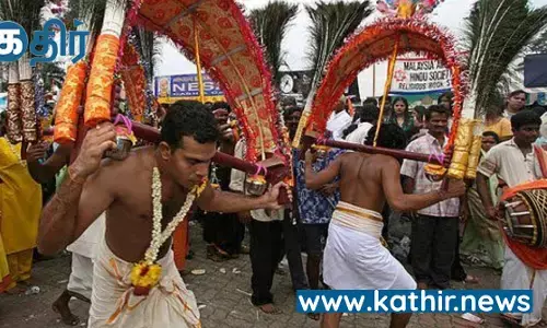தைப்பூசம் அன்று முருகப் பெருமானுக்கு காவடி எடுப்பது ஏன்?- சுவாரஸ்யமான கதை!