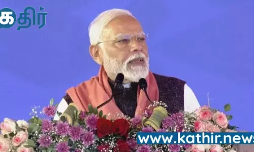 உத்தர பிரதேசத்தில் நடைபெற்ற முதலீட்டாளர்கள் மாநாடு :  ரூ.10 லட்சம் கோடி திட்டங்களுக்கு அடிக்கல் நாட்டிய பிரதமர் மோடி!