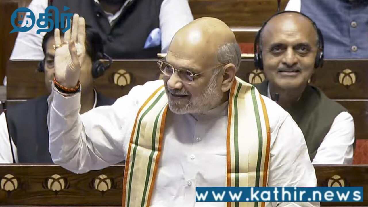 1000 கிமீ அப்பால் இருந்து வந்த ஆங்கிலத்தை உங்களுக்கு பிடிக்கும்,ஆனால் இந்தியா மொழிகள் பிடிக்காதா?அமித் ஷா கேள்வி!