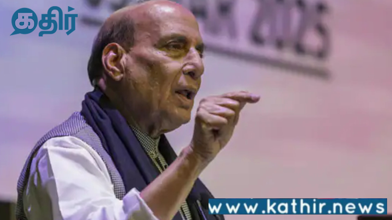 பாதுகாப்புத் துறையில் தன்னிறைவு பெறும் இந்தியா:50 ஆயிரம் கோடி ரூபாய்க்கு ஏற்றுமதி செய்ய இலக்கு நிர்ணயம்!