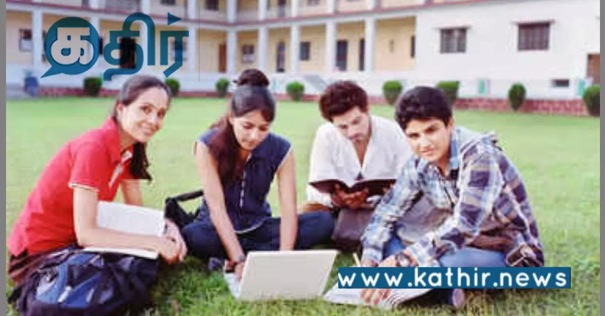 இளைஞர்களுக்கு அதிகாரம் கொடுக்கும் திட்டங்கள்: மாஸ் காட்டும் மோடி அரசு!