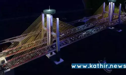 மோடி அரசின் முன்னோடி முயற்சி: பாலத்தின் மேல் அமைக்கப்பட்டுள்ள கண்காணிப்பு கோபுரங்கள்!