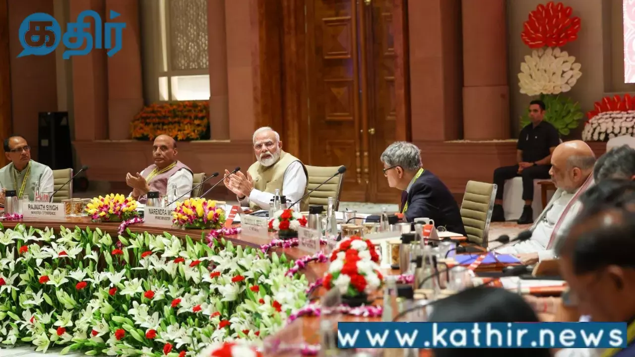 ஆபரேஷன் சிந்தூருக்கு பிறகு நடந்த முதல் கூட்டம்:இணைந்தால் எந்த இலக்கும் சாத்தியமற்றது அல்ல-பிரதமர் மோடி