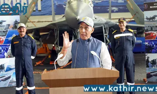 பாகிஸ்தான் மீண்டும் தீவிரவாத நடவடிக்கையில் ஈடுபட்டால் அது இந்தியக் கடற்படையின் தாக்குதலை எதிர்கொள்ள நேரிடும்:ராஜ்நாத் சிங்!