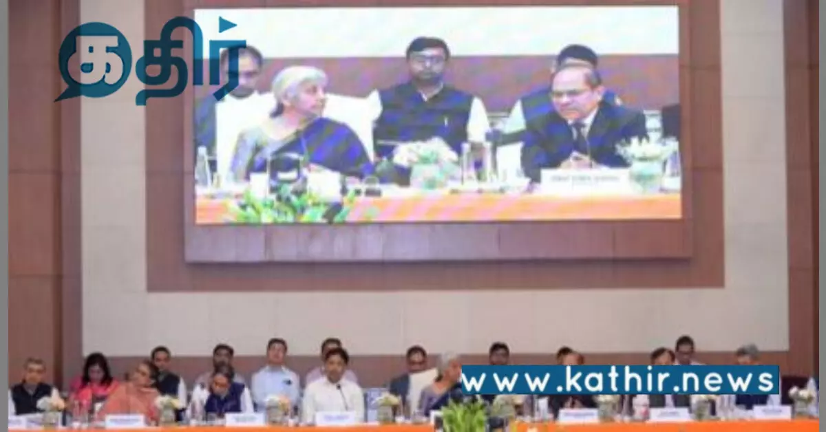 வங்கி தொழில்நுட்பம் குறித்து பொது மக்களுக்கு தெரிவிக்க வேண்டும்: மத்திய நிதியமைச்சர் அட்வைஸ்! வங்கி தொழில்நுட்பம் குறித்து பொது மக்களுக்கு தெரிவிக்க வேண்டும்: மத்திய நிதியமைச்சர் அட்வைஸ்!