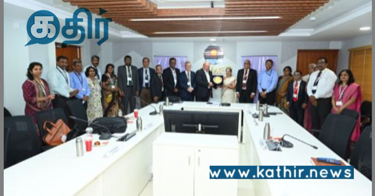 உங்களை நோக்கி வரும் கல்லூரி: புதுச்சேரியில் நடந்த மக்கள் தொடர்பு நிகழ்ச்சி!