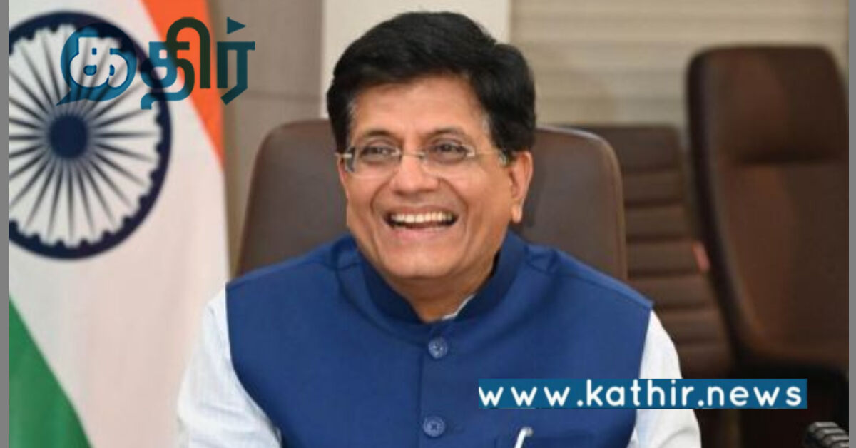 இந்தியா 4,000% வளர்ச்சியை எட்டிய சூரிய சக்தி திறன்: மத்திய அமைச்சர் பெருமிதம்!