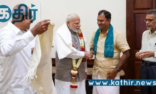 பிரதமரை சந்தித்த தமிழ்நாட்டு விவசாயிகள்: மோடி பகிர்ந்த வியப்பான தருணம்! பிரதமரை சந்தித்த தமிழ்நாட்டு விவசாயிகள்: மோடி பகிர்ந்த வியப்பான தருணம்!