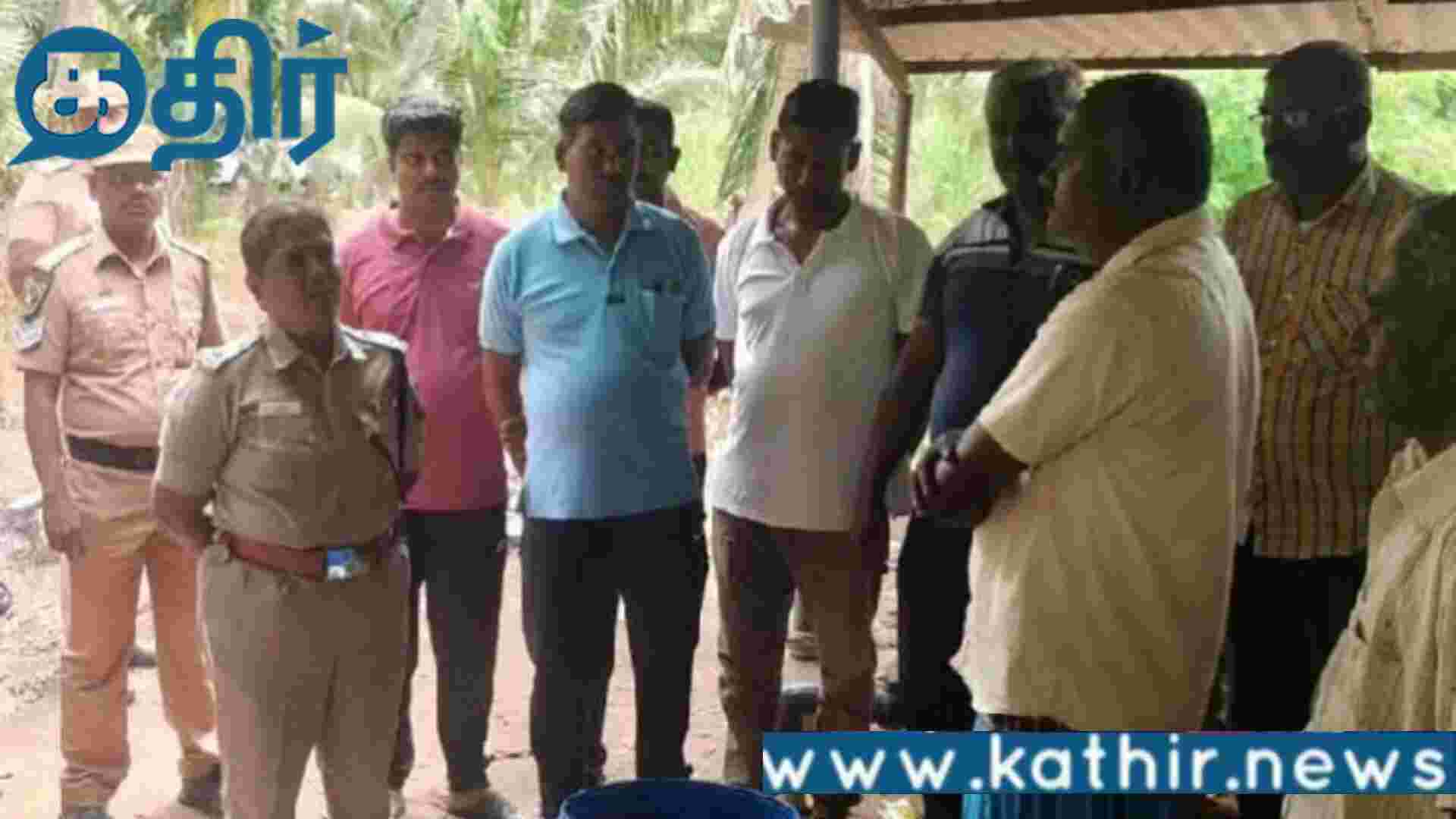 கள்ளச்சாராயம் காயிச்சி விற்பனை செய்து வந்த திமுக கவுன்சிலர்! கைது செய்த போலீசார்!!