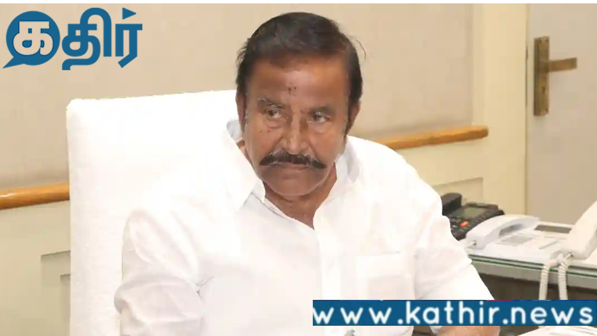 திமுகவின் மூத்த அமைச்சர் மீது விழுந்த மோசடி குற்றச்சாட்டு!! கோவிலில் தஞ்சமடைந்த அமைச்சர்!!