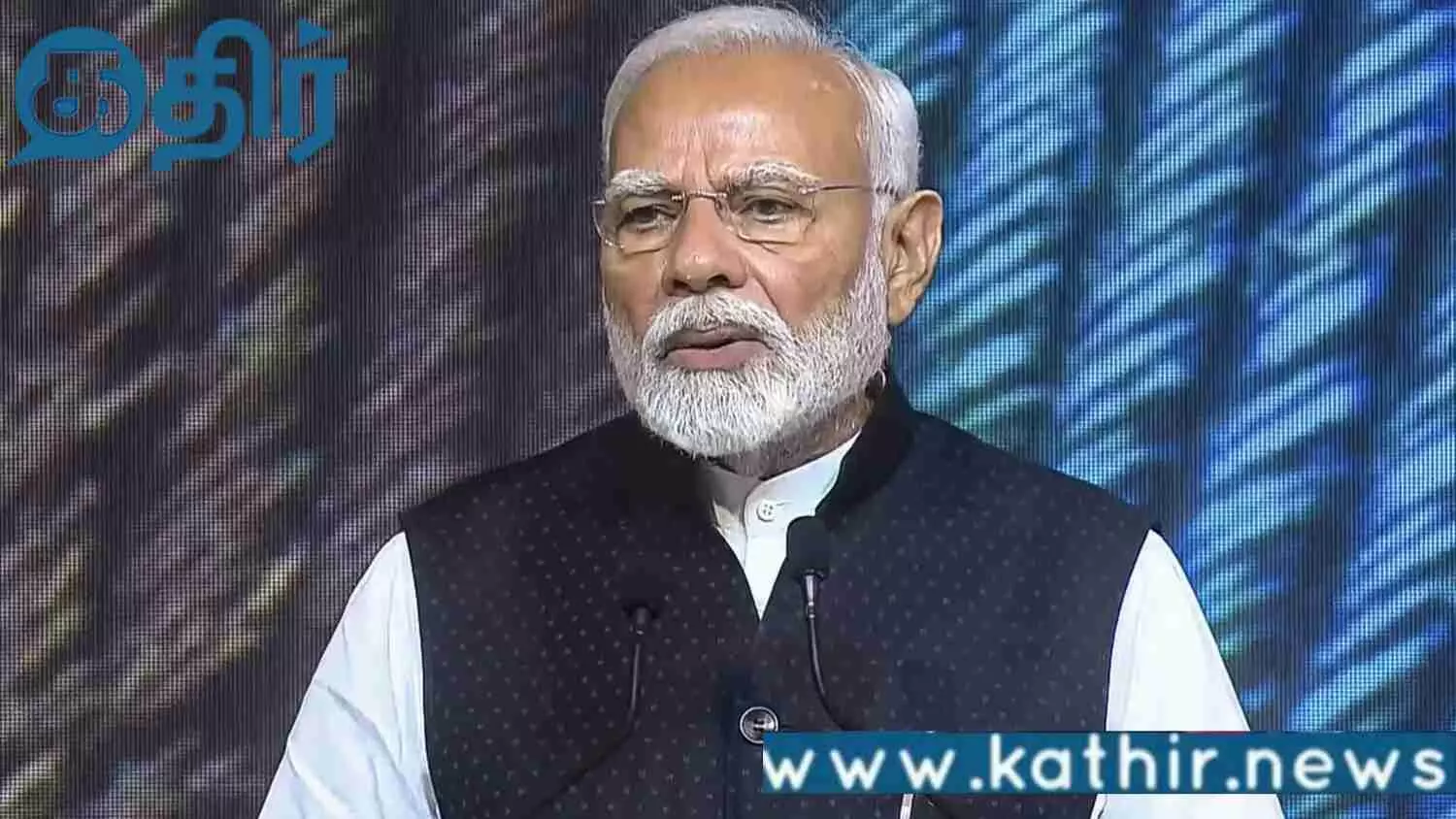 நாடாளுமன்றம் நாடகத்திற்கான இடம் இல்லை!! எதிர்க்கட்சிகளை வெளுத்து வாங்கிய பிரதமர் மோடி!!