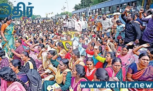 தமிழகத்தில் தொடரும் இடைநிலை ஆசிரியர்கள் போராட்டம்!! மாணவர்களின் கல்வி பாதிப்பு!!