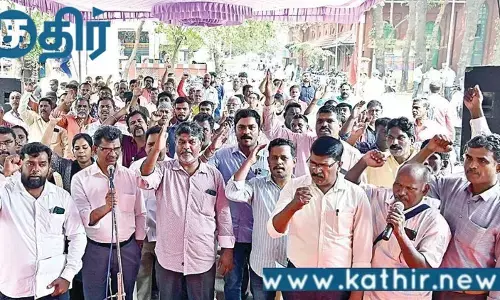 திமுக ஆட்சியில் அரசு ஊழியர்கள் ஏமாற்றம்!! கொடுத்த வாக்கை காப்பாற்ற முடியாததால் ஊழியர்கள் அவதி!!