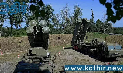 இந்தியா-ரஷ்யா ஆயுத ஒப்பந்தம்!! எஸ்-400 ஏவுகணைகள் வாங்க ஒப்புதல்!! இந்தியா-ரஷ்யா ஆயுத ஒப்பந்தம்!! எஸ்-400 ஏவுகணைகள் வாங்க ஒப்புதல்!!